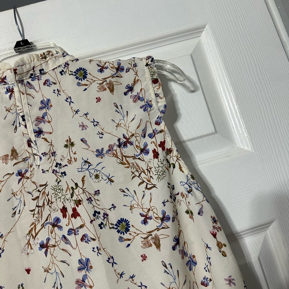Max Studio Floral Print Sleeveless Blouse - Picture 11 of 15